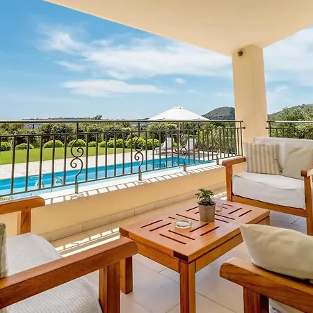 Mandola Villa